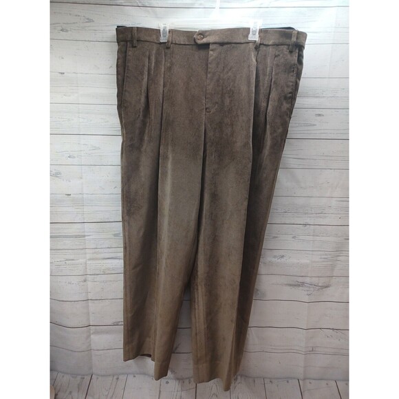 Travelsmith Soft Corduroy Dress Pants Mens 42W Brown - Picture 1 of 7